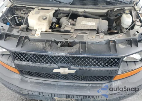 2008 Chevrolet Express G2500 из США, поврежденный, VIN 1GCGG29C781129961